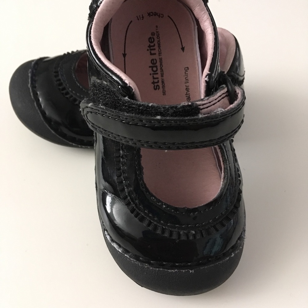 Stride Rite Black Mary Jane (panda) size 5.5w used